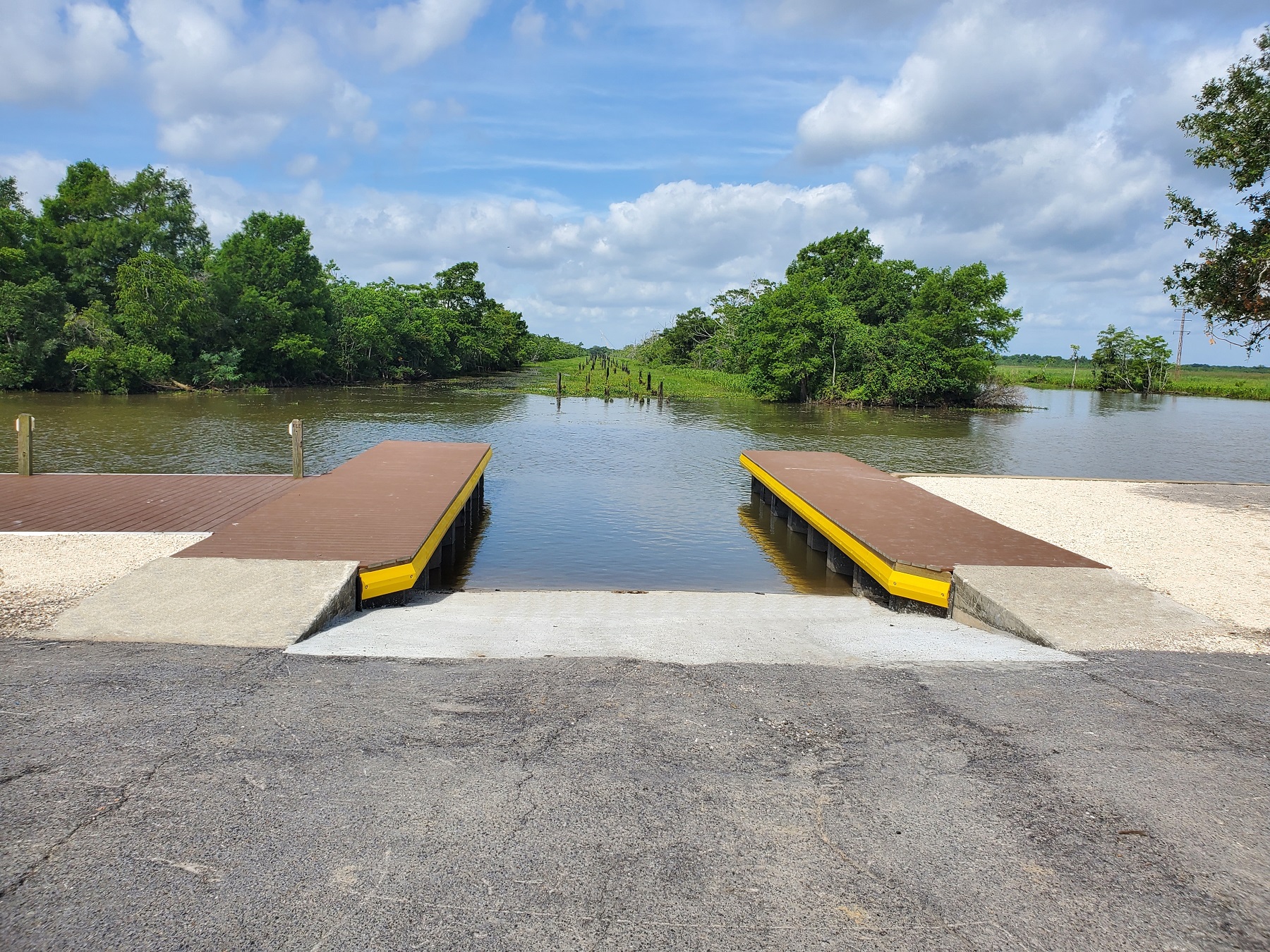 Hwy 90 boat launch closeup