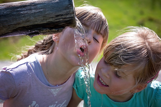 Kids Drinking Water Photo